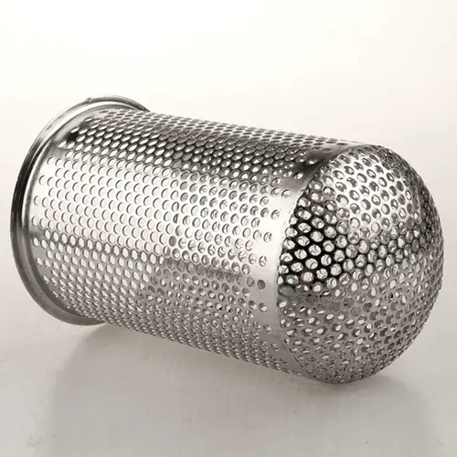 Perforated mesh is a kind of mesh product manufactured by continuous punching of different metal sheets on a CNC punching machine. It is mainly used for filtering various items. In a variety of filtration industries, petroleum, food, medicine, mining, chemical industry and other fields have its figure.